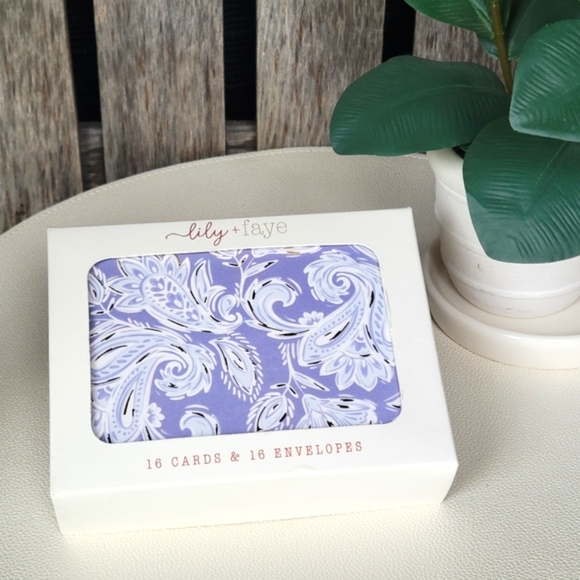 NEW Lily & Faye Perwinkle Paisley   16 Blank Note Cards - Picture 1 of 4